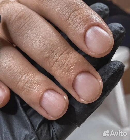 Мастер маникюра и педикюра