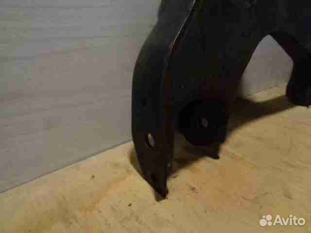 Рычаг передний правый нижний Mitsubishi Montero Sp