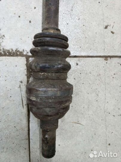 Привод левый rezzo