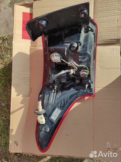 Фонарь задний правый Mitsubishi Outlander 3 б/у