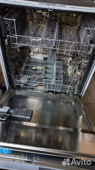 Посудомоечная машина60см. Еlectrolux