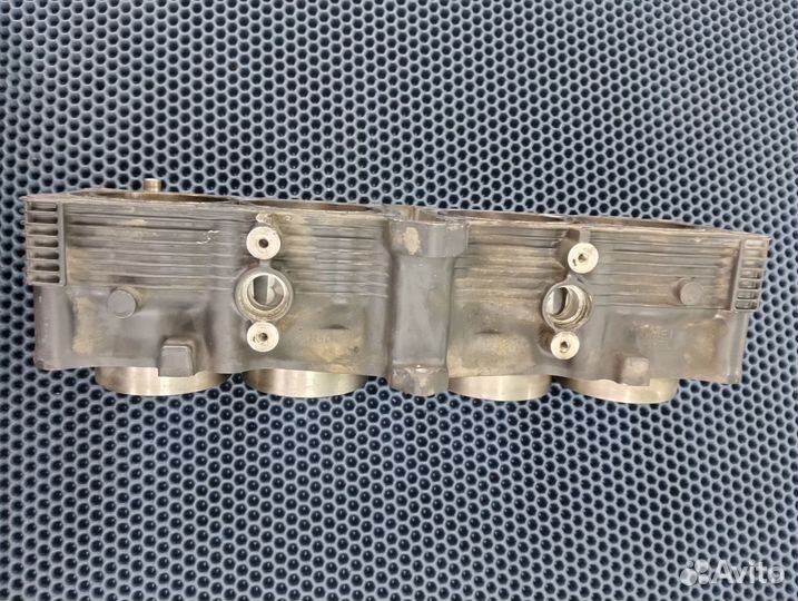 Suzuki RF900R T703 блок цилиндров