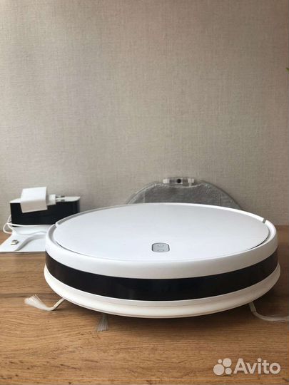 Робот-пылесос Xiaomi mi Robot vacuum mop essential