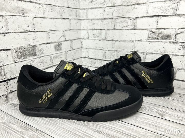 Кроссовки adidas