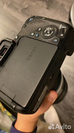 Canon eos 77d body