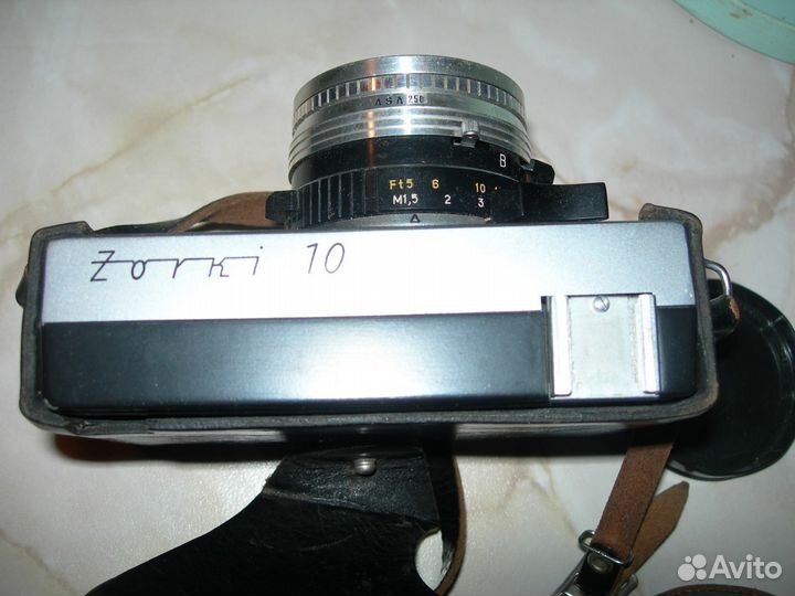 Продаю Зоркий 10