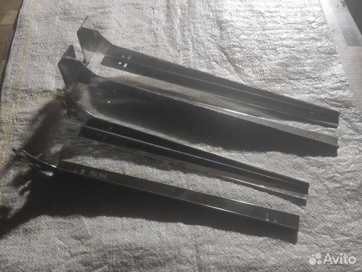 Держатель для полок