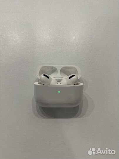 Наушники Apple AirPods Pro