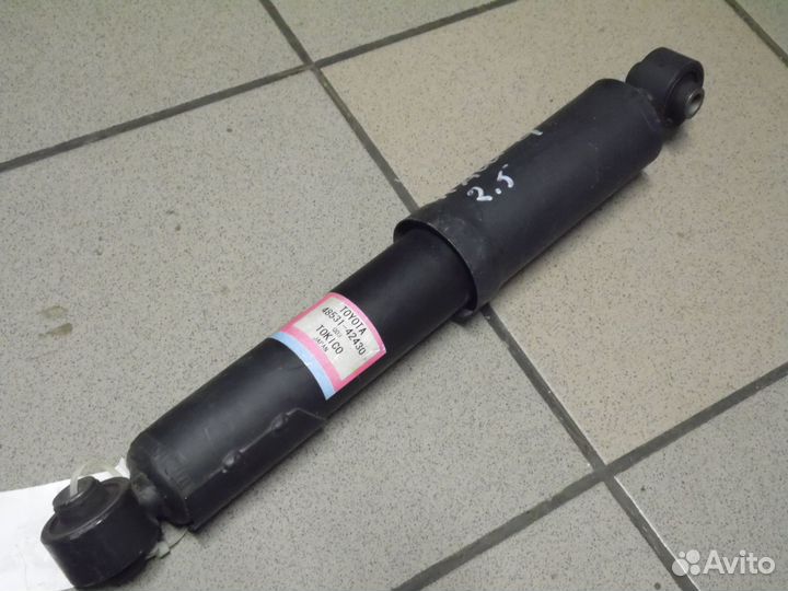 Задние амортизаторы Тойота Рав 4 Lexus NX