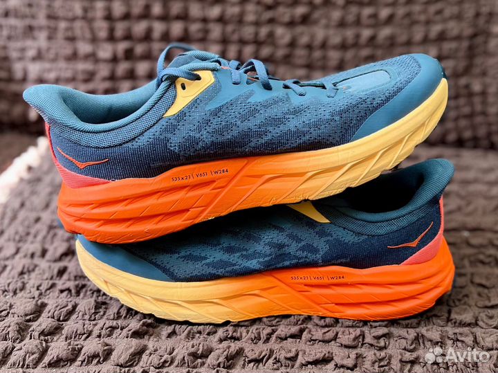 Беговые кроссовки Hoka One One Speedgoat 5