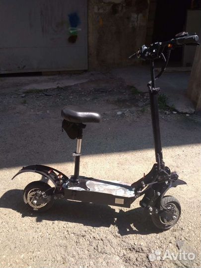 Самокат взрослый currus m10