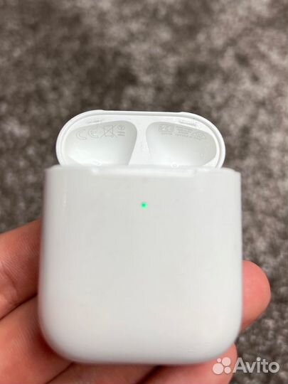 Кейс AirPods 2 Wireless. Оригинал