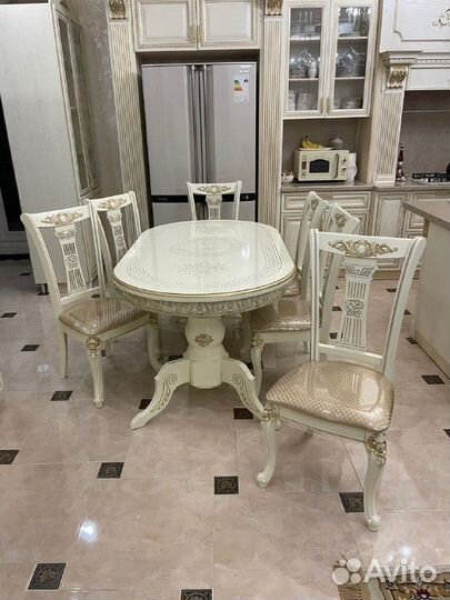 Стол кухонный раздвижной и Стулья