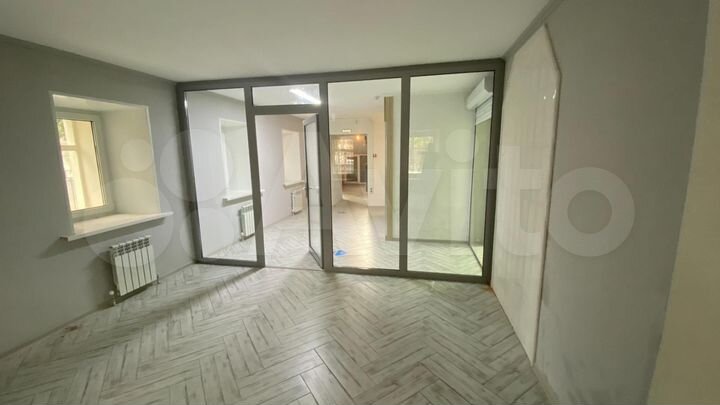 Здание, 650 м²