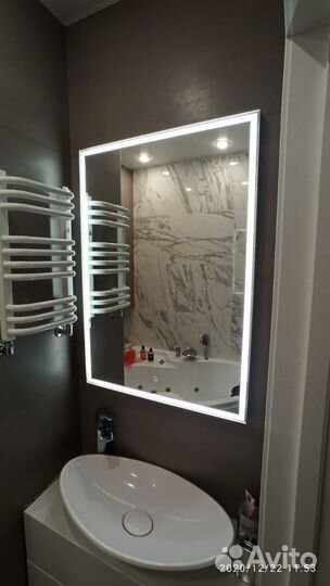 Зеркало для ванной комнаты