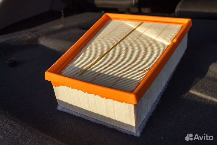 Воздушный фильтр на Buick Regal