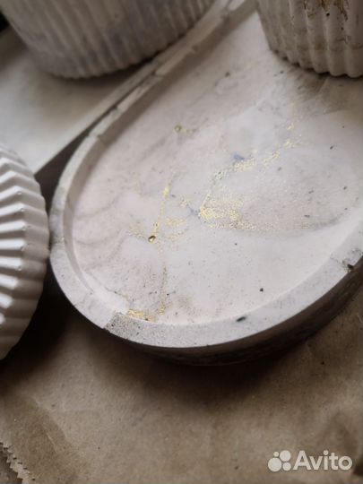 Шкатулка и подставка из гипса