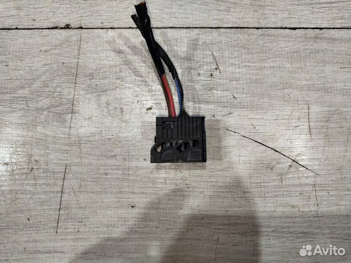 Разъем (фишка) Bmw X3 F25 N52B30A 02/2011