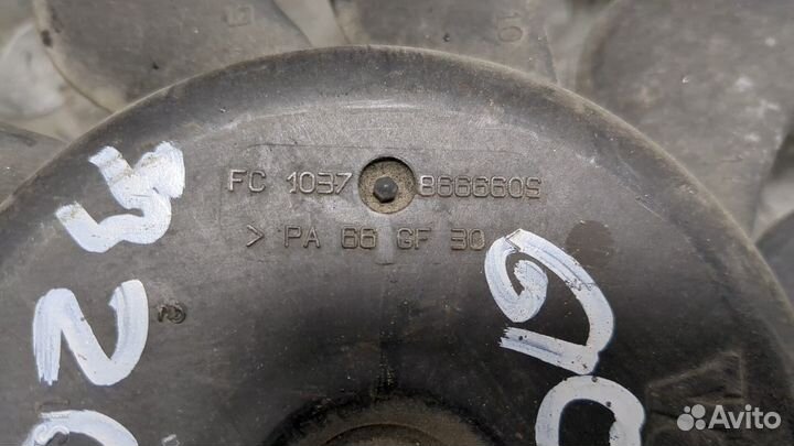 Вентилятор радиатора Volkswagen Passat 5, 2001