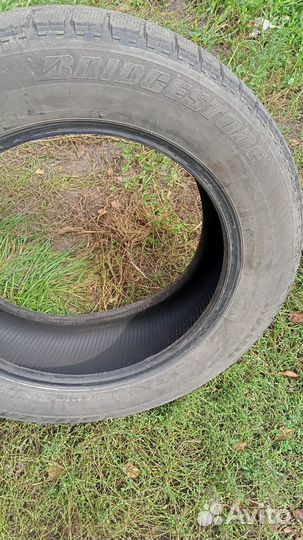 Bridgestone Blizzak Revo GZ 215/60 R17