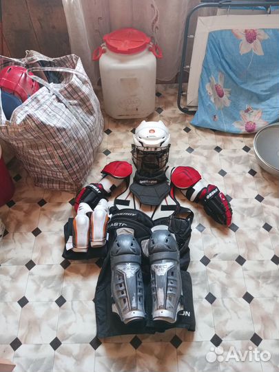 Продам хоккейные формы