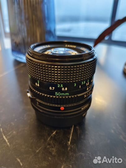 Объектив canon 50mm F1.4