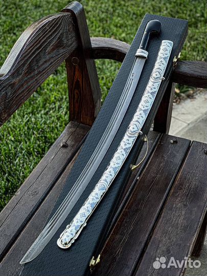 Нож из серебра