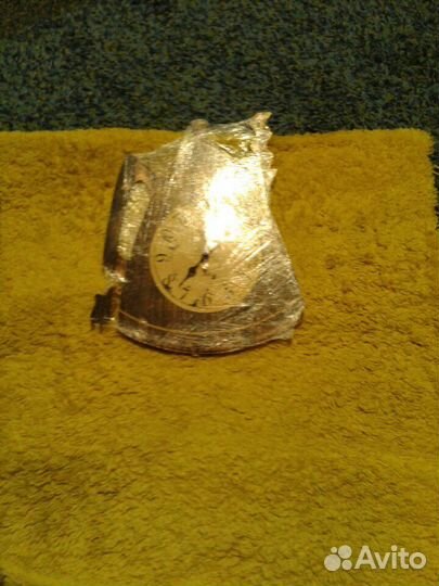 Коврик пакетом с часами настенными