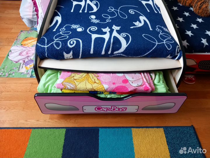 Кровать-машинка