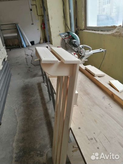 Вешалка в прихожую