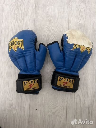 Перчатки для единоборств