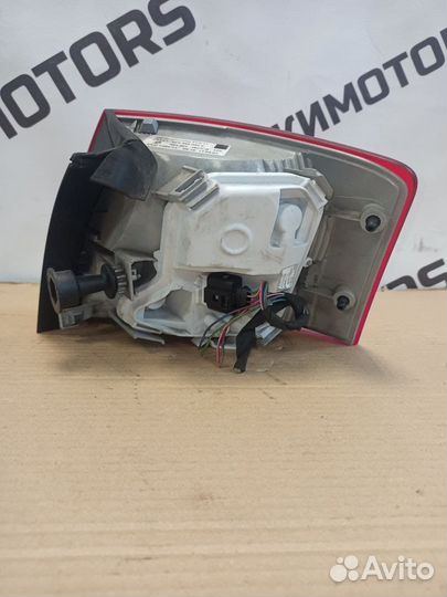 Фонарь задний левый audi A4 B7 avant универсал