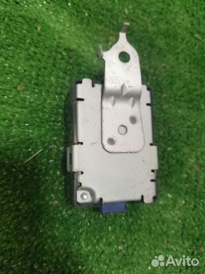 Блок электронный toyota highlander 2