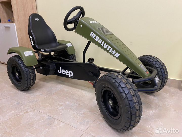 Веломобиль Berg Jeep Revolution