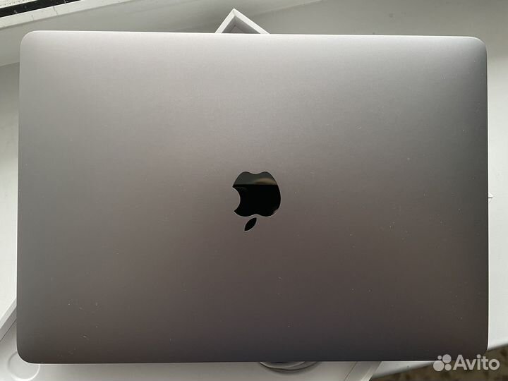 Apple MacBook air 13 2020 m1 (space gray)