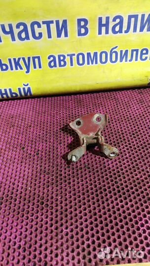 Петля двери Chevrolet Lanos