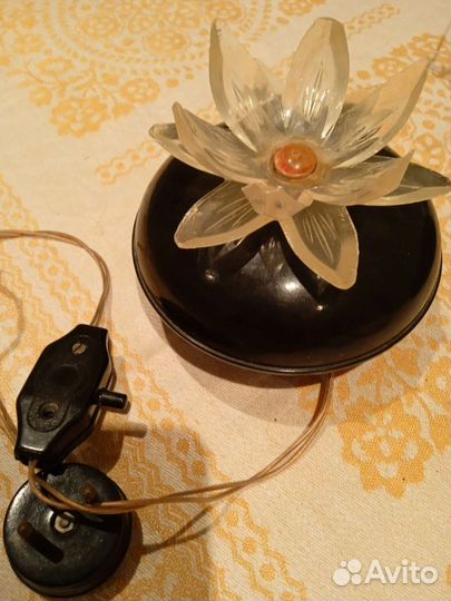 Светильник-ночник(бра). СССР. Лилия