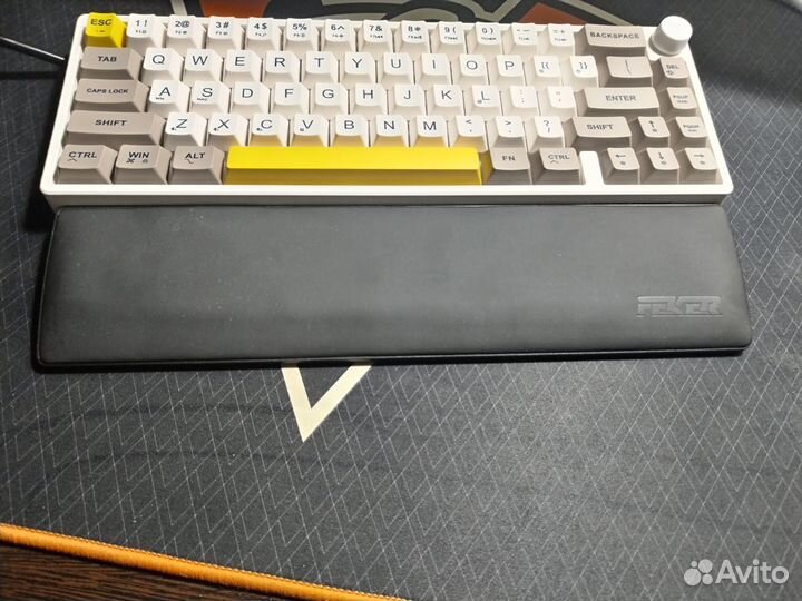 Подушка под запястье