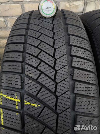 Continental ContiWinterContact TS 830 P 235/60 R18