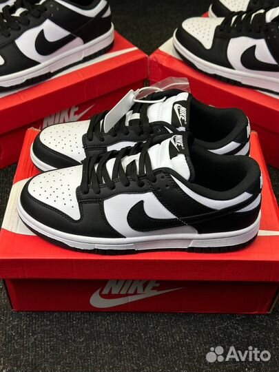 Nike dunk low black and white