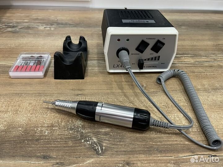 Аппарат для маникюра и педикюра