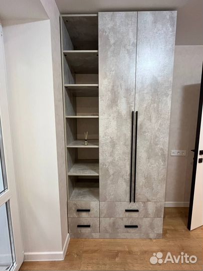 Распашной шкаф на заказ от фабрики