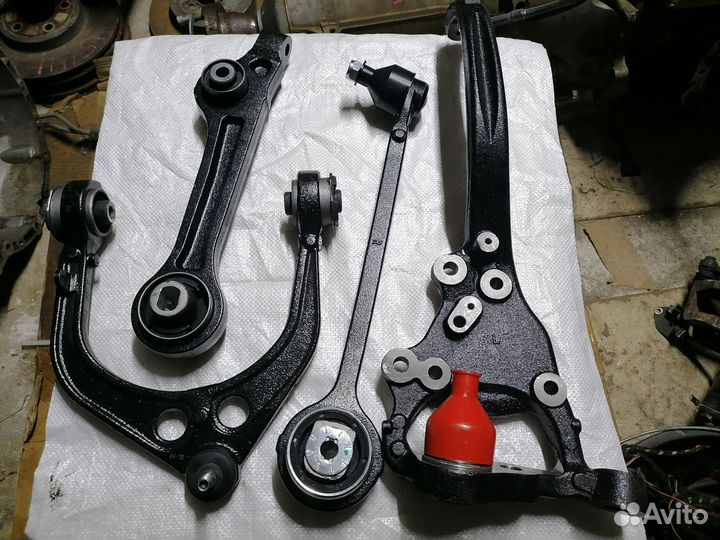 Рычаги перед правая сторона Dodge Challenger LC