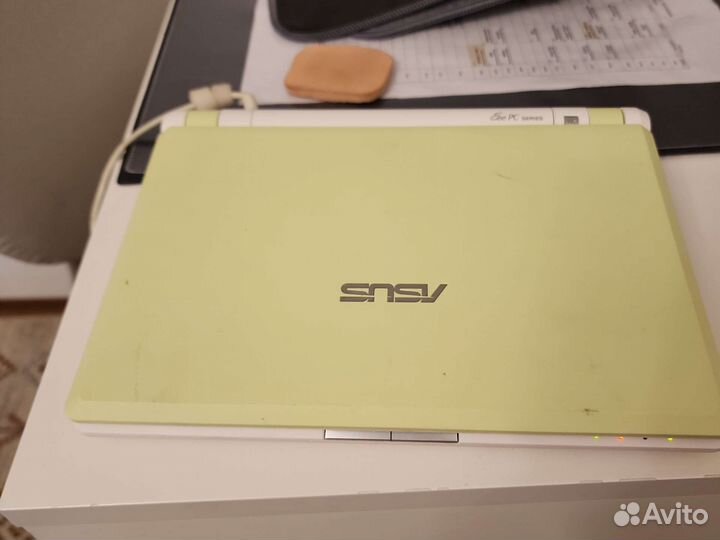 Нетбук Asus eee pc 2g surf + чехол для переноски