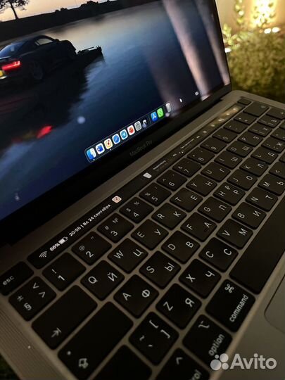 MacBook Pro 13 2020 (i5 8 512gb)