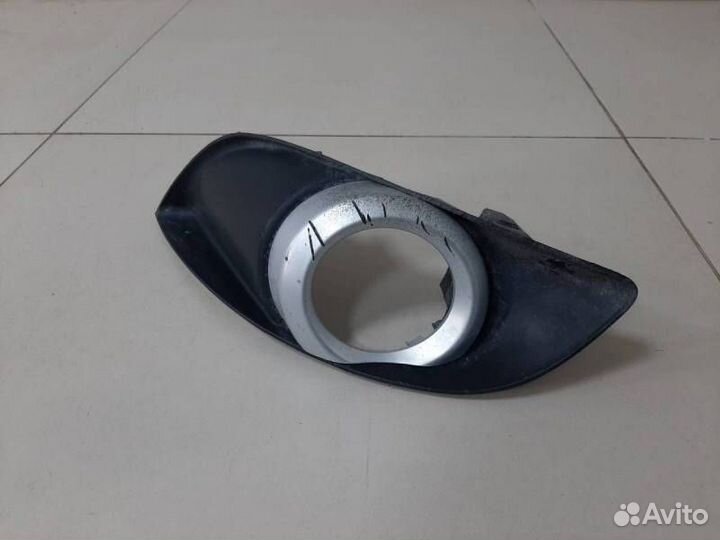 Рамка противотуманной фары правой Mazda MPV LW 199