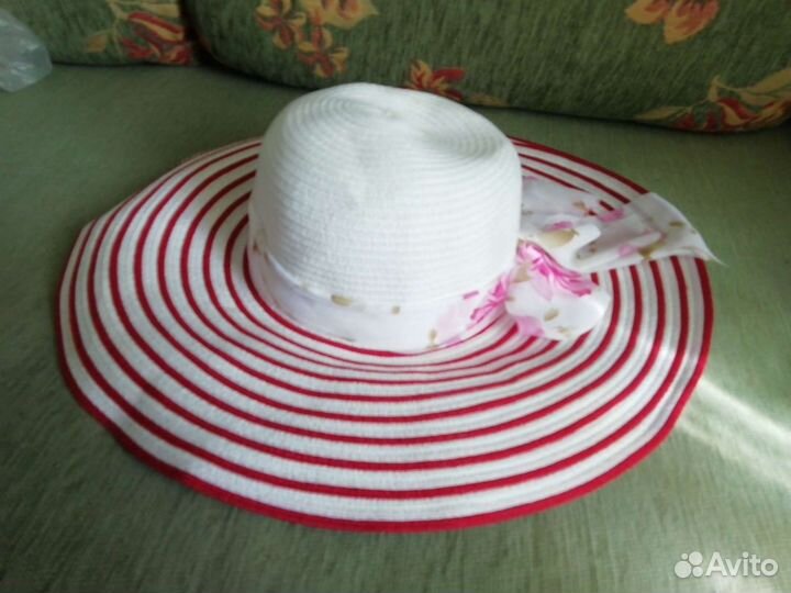 Пляжная шляпа