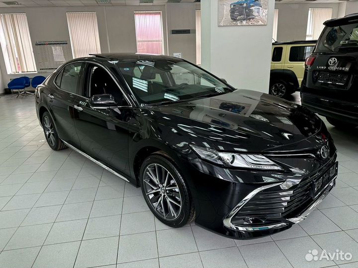 Toyota Camry 2.5 AT, 2023