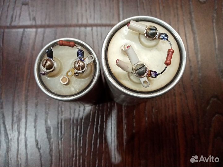 Конденсаторы 2 шт, электролиты, 68000 мкФ, СССР