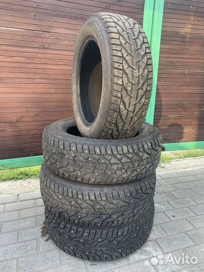 Tigar Ice 205/60 R16 96T
